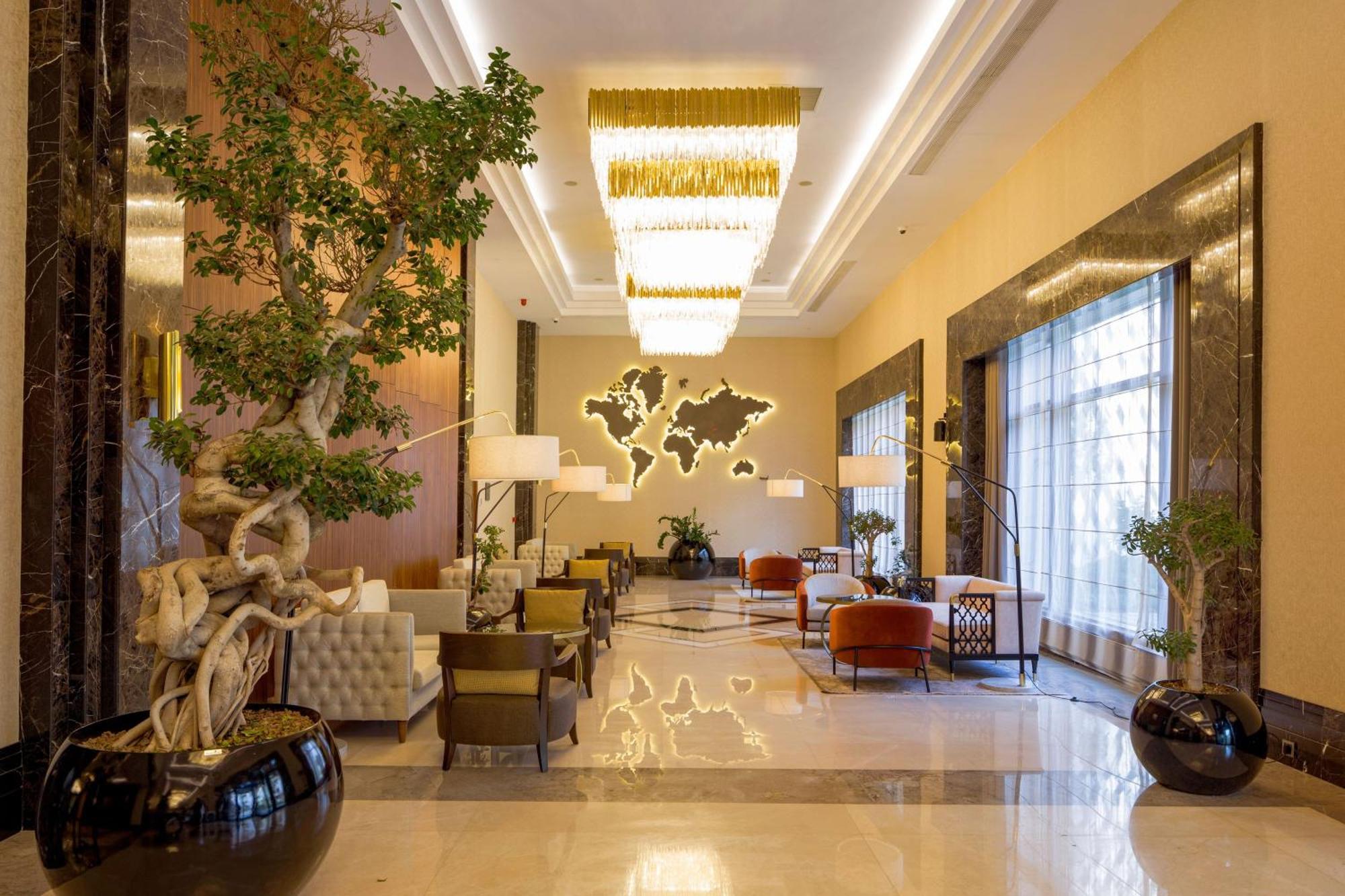 Sheraton Bishkek Esterno foto